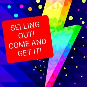 💥STORE CLOSING!💥